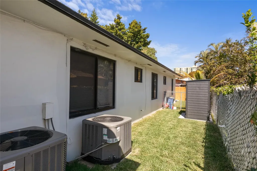 3461 SW 24th Street Miami FL 33145