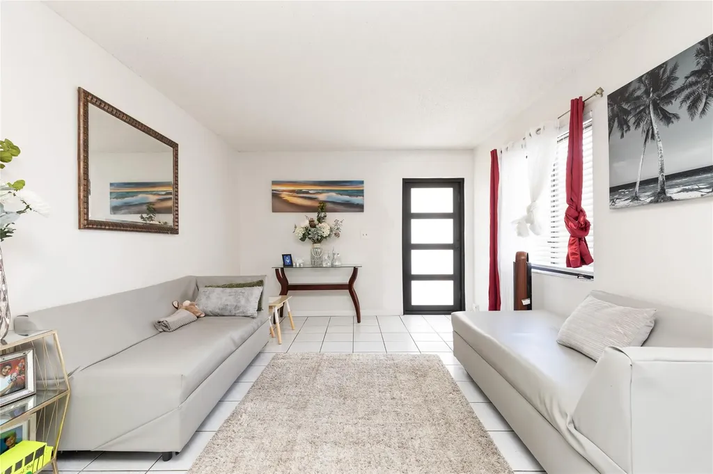 3461 SW 24th Street Miami FL 33145