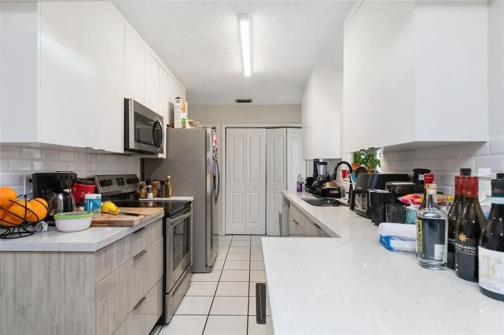 3461 SW 24th Street Miami FL 33145