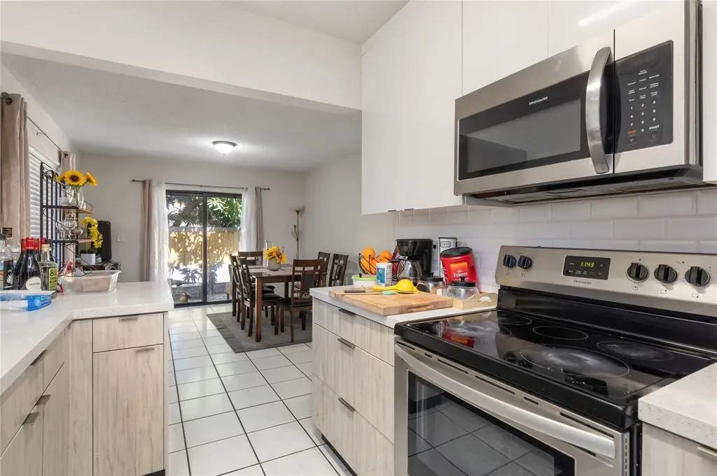 3461 SW 24th Street Miami FL 33145