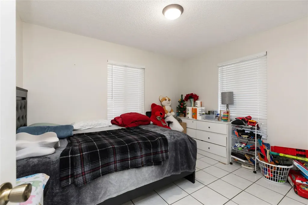 3461 SW 24th Street Miami FL 33145