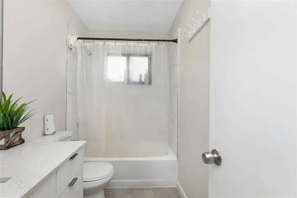 3461 SW 24th Street Miami FL 33145