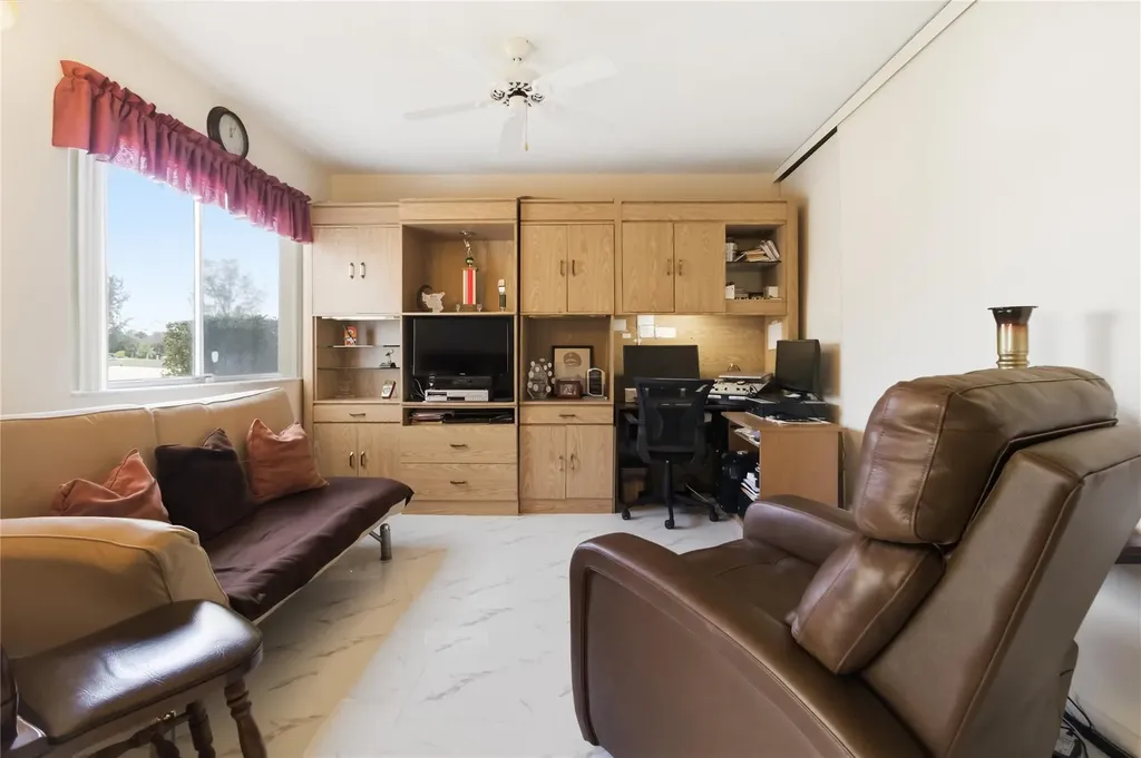 6768 10th Avenue Lake Worth FL 33467