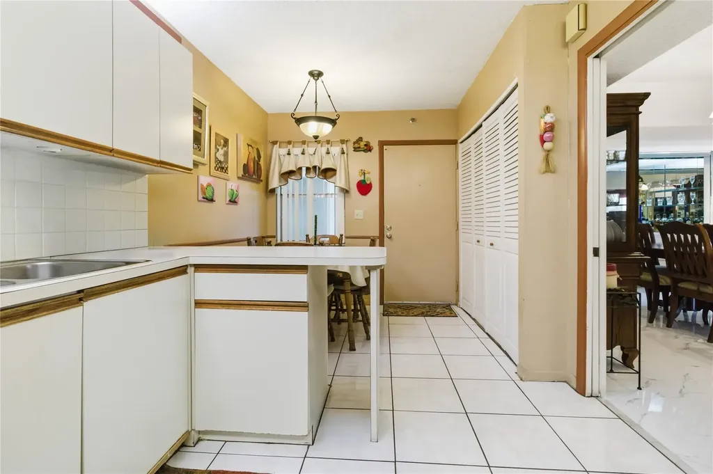 6768 10th Avenue Lake Worth FL 33467