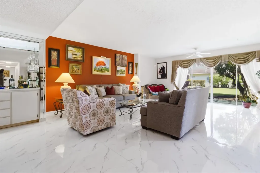 6768 10th Avenue Lake Worth FL 33467