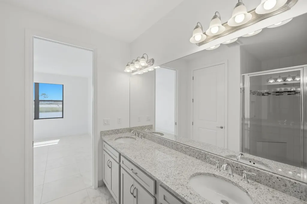 13528 SW Starkissed Lane Port St Lucie FL 34987