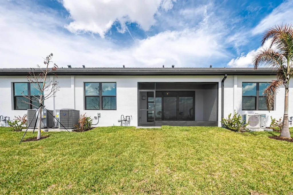 13528 SW Starkissed Lane Port St Lucie FL 34987