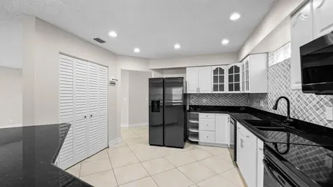 2311 NW 39th Terrace Coconut Creek FL 33066