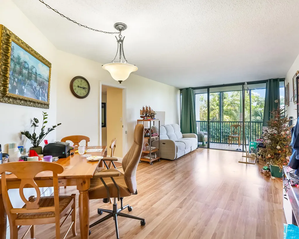 20379 W Country Club Drive Aventura FL 33180