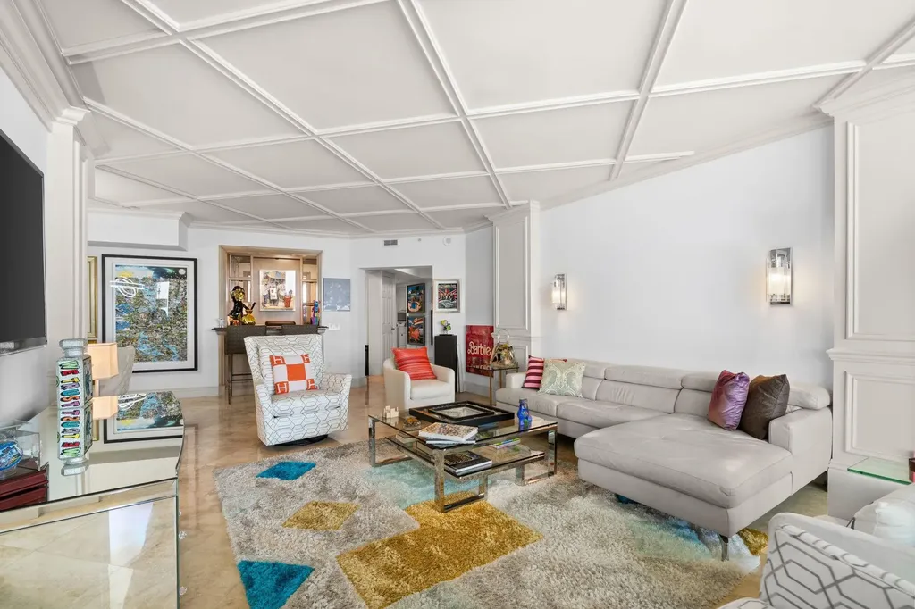 411 N New River Drive Fort Lauderdale FL 33301
