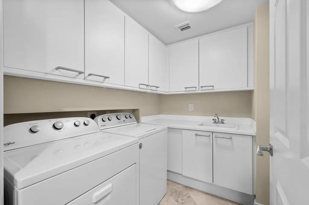 411 N New River Drive Fort Lauderdale FL 33301