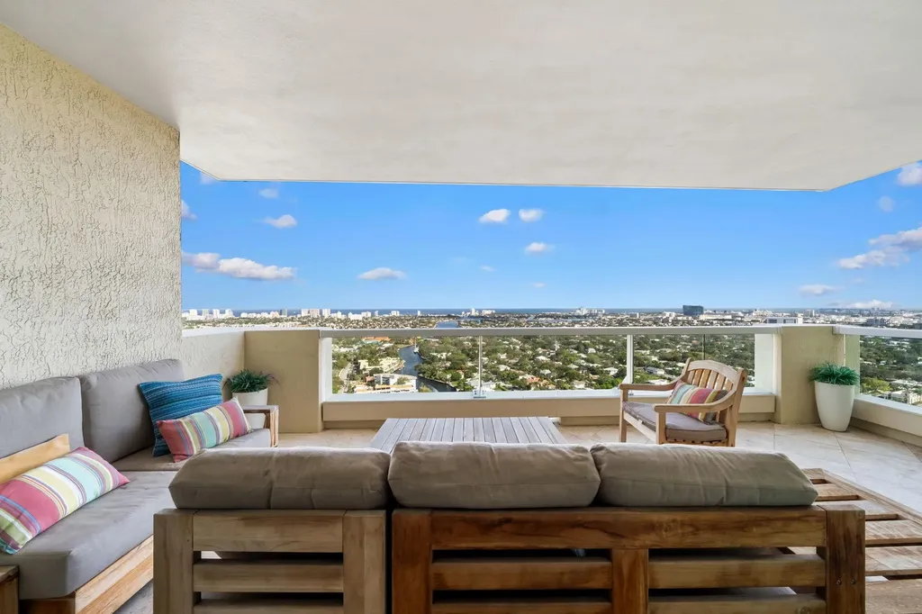 411 N New River Drive Fort Lauderdale FL 33301