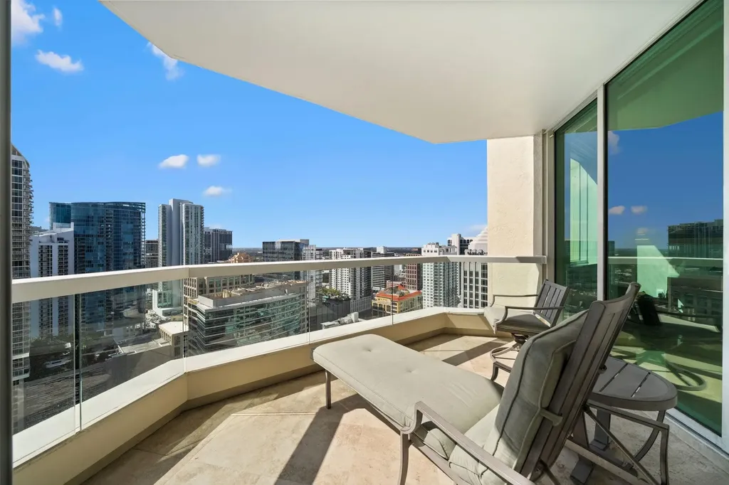411 N New River Drive Fort Lauderdale FL 33301