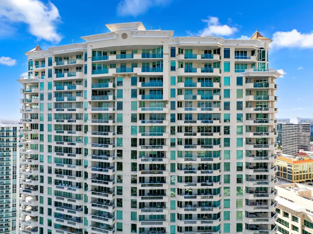 411 N New River Drive Fort Lauderdale FL 33301