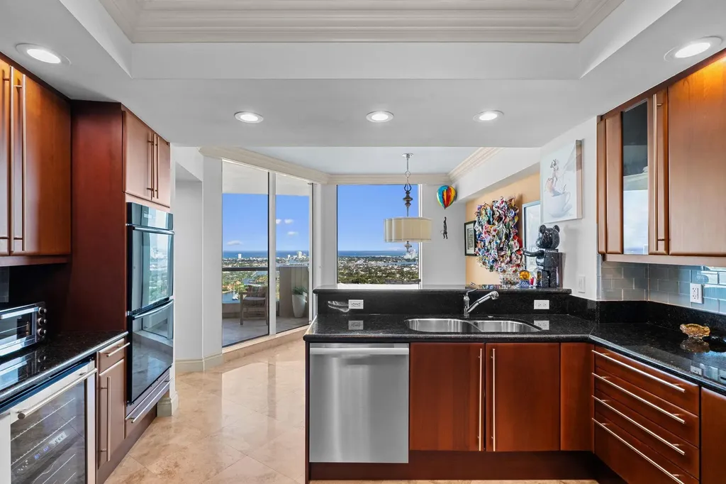 411 N New River Drive Fort Lauderdale FL 33301