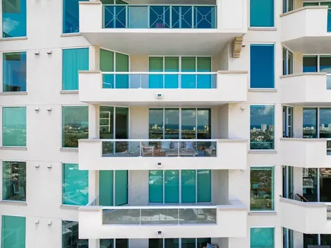 411 N New River Drive Fort Lauderdale FL 33301