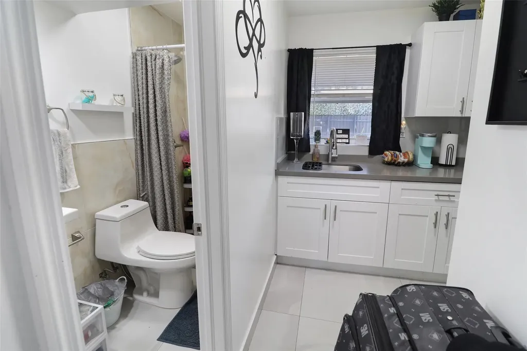 707 NE 15th Street Fort Lauderdale FL 33304