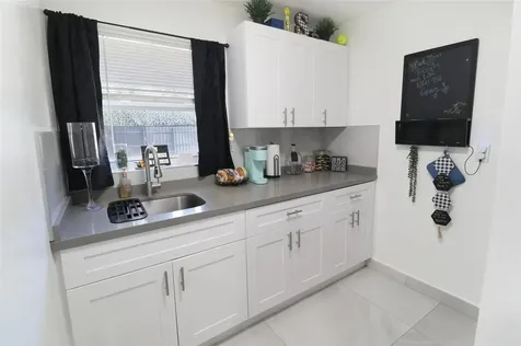 707 NE 15th Street Fort Lauderdale FL 33304