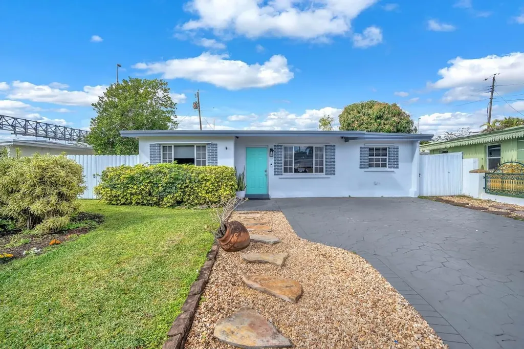 404 S 62nd Terrace Hollywood FL 33023