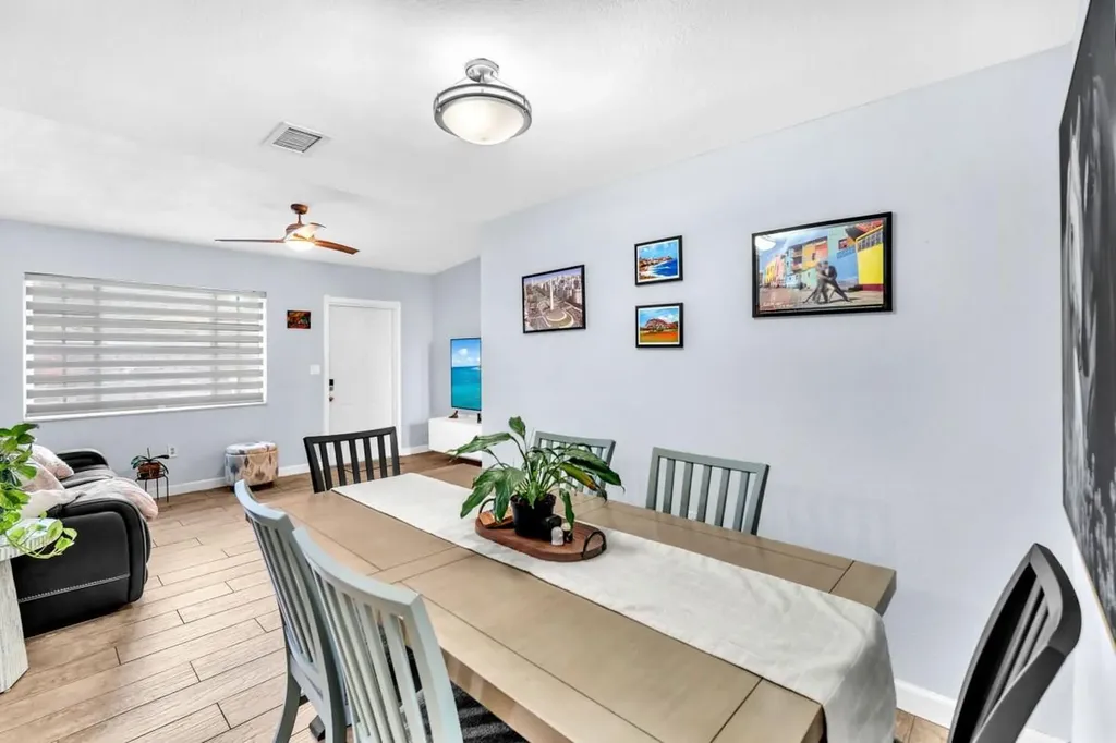 404 S 62nd Terrace Hollywood FL 33023