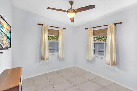404 S 62nd Terrace Hollywood FL 33023