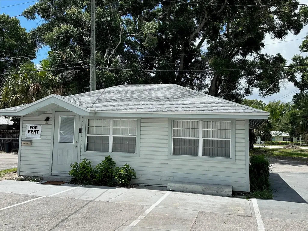 1925 20th Street Vero Beach FL 32960