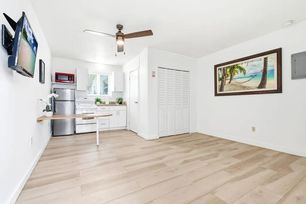 343 Van Buren Street Hollywood FL 33019