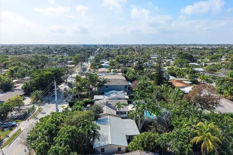 1769 NE 38th Street Oakland Park FL 33334