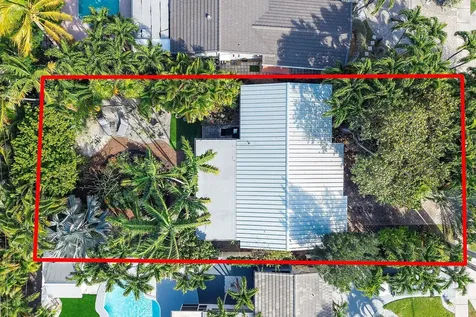 1769 NE 38th Street Oakland Park FL 33334