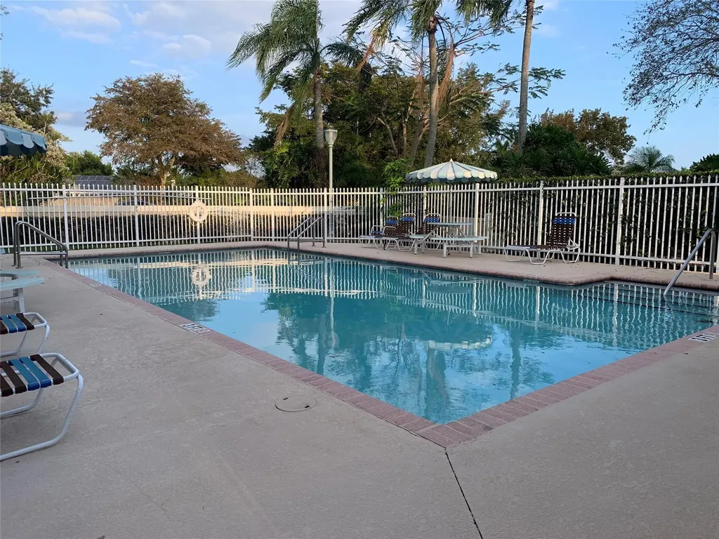 320 NW 115th Way Coral Springs FL 33071
