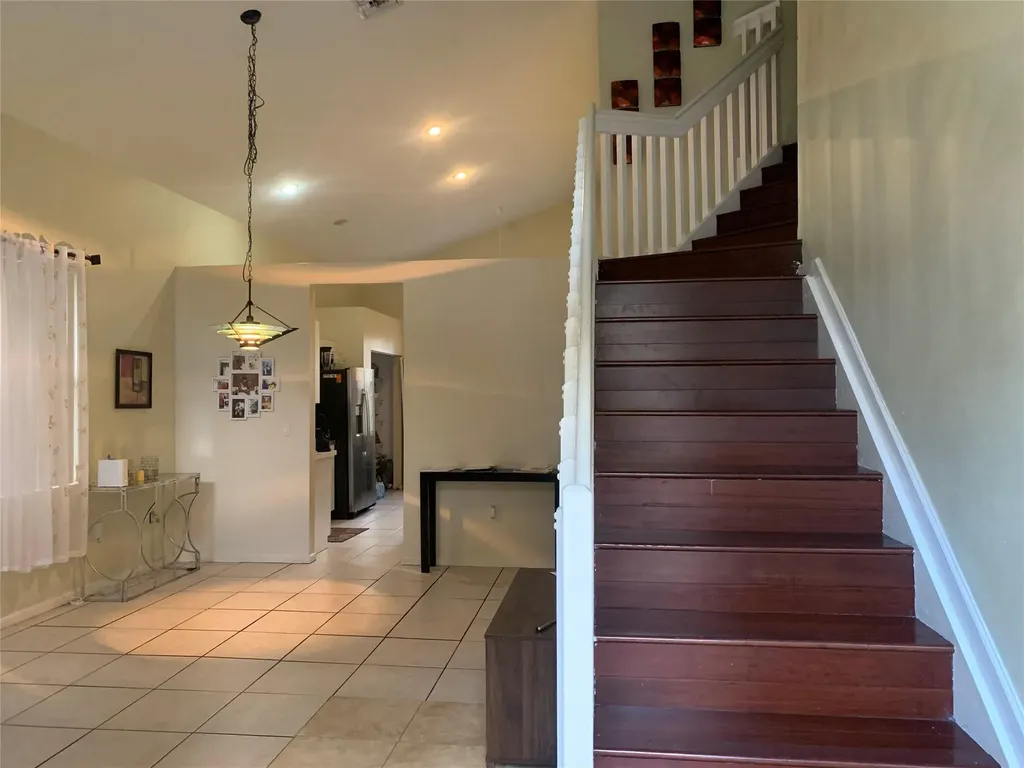 320 NW 115th Way Coral Springs FL 33071