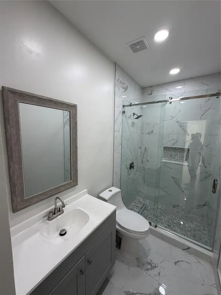 5473 NW 90th Avenue Sunrise FL 33351