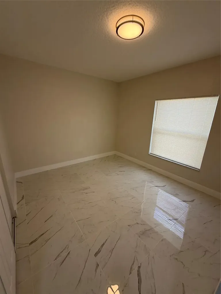 5473 NW 90th Avenue Sunrise FL 33351