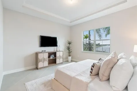 10390 Northbrook Circle Palm Beach Gardens FL 33412