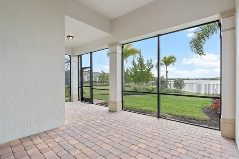 10390 Northbrook Circle Palm Beach Gardens FL 33412