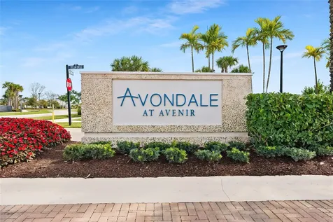 10390 Northbrook Circle Palm Beach Gardens FL 33412