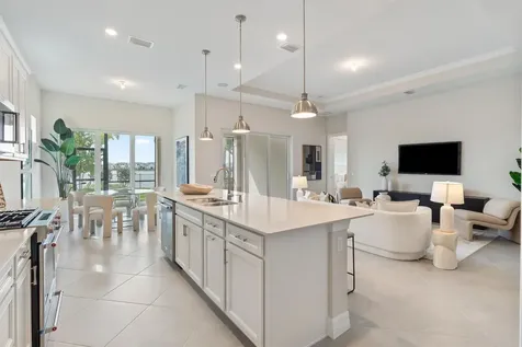 10390 Northbrook Circle Palm Beach Gardens FL 33412