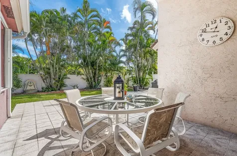 3274 NW 22nd Avenue Oakland Park FL 33309