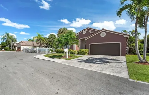 3274 NW 22nd Avenue Oakland Park FL 33309
