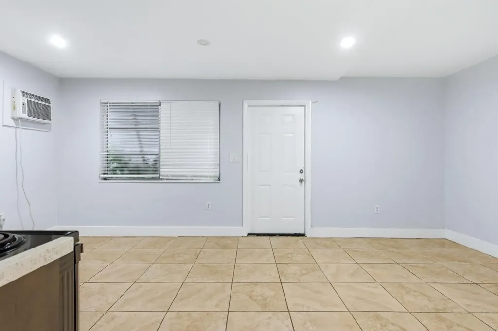 1964 NE 172nd Street North Miami Beach FL 33162