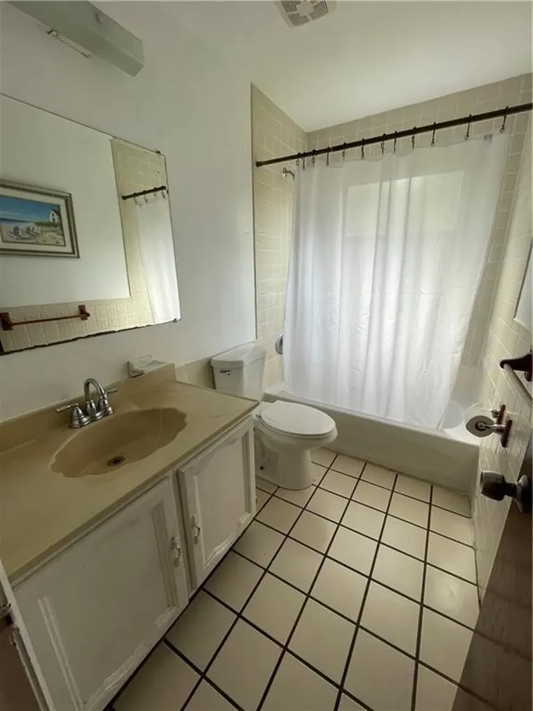 1112 NE 13th Avenue Fort Lauderdale FL 33304