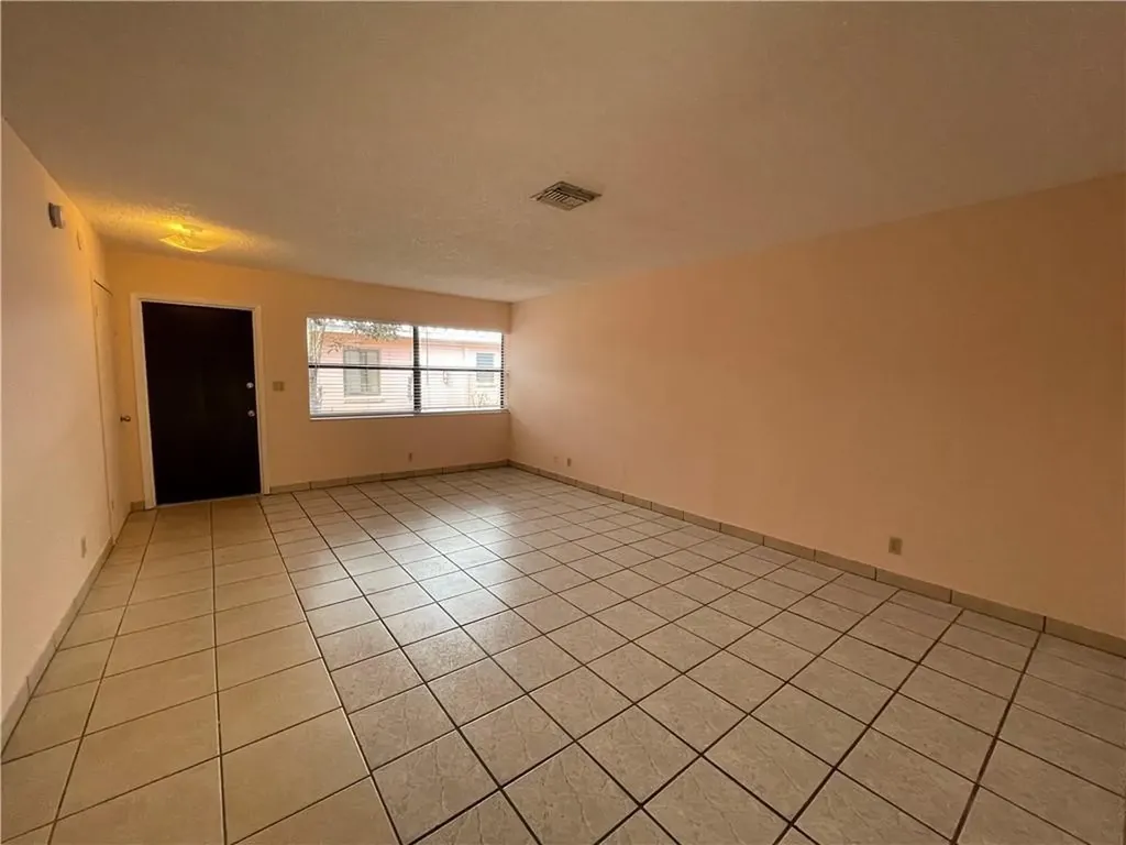 1112 NE 13th Avenue Fort Lauderdale FL 33304