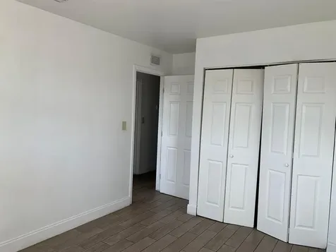 101 NE 41st Street Oakland Park FL 33334