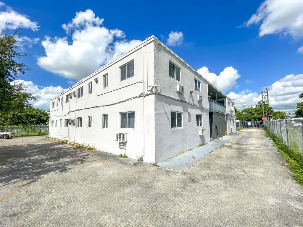 734 NW 80th Street Miami FL 33150