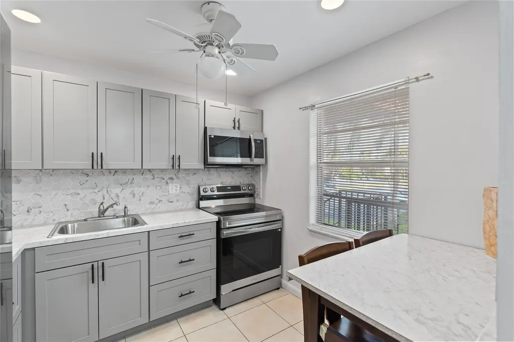 1 Abbey Lane Delray Beach FL 33446