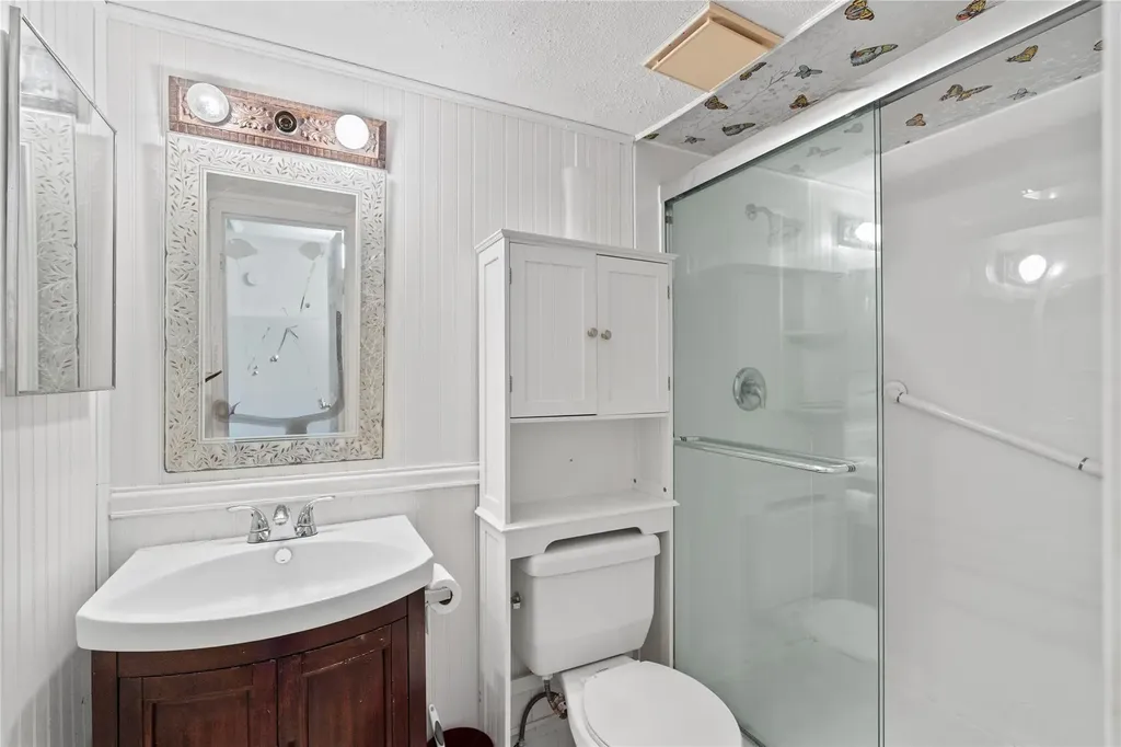 1 Abbey Lane Delray Beach FL 33446