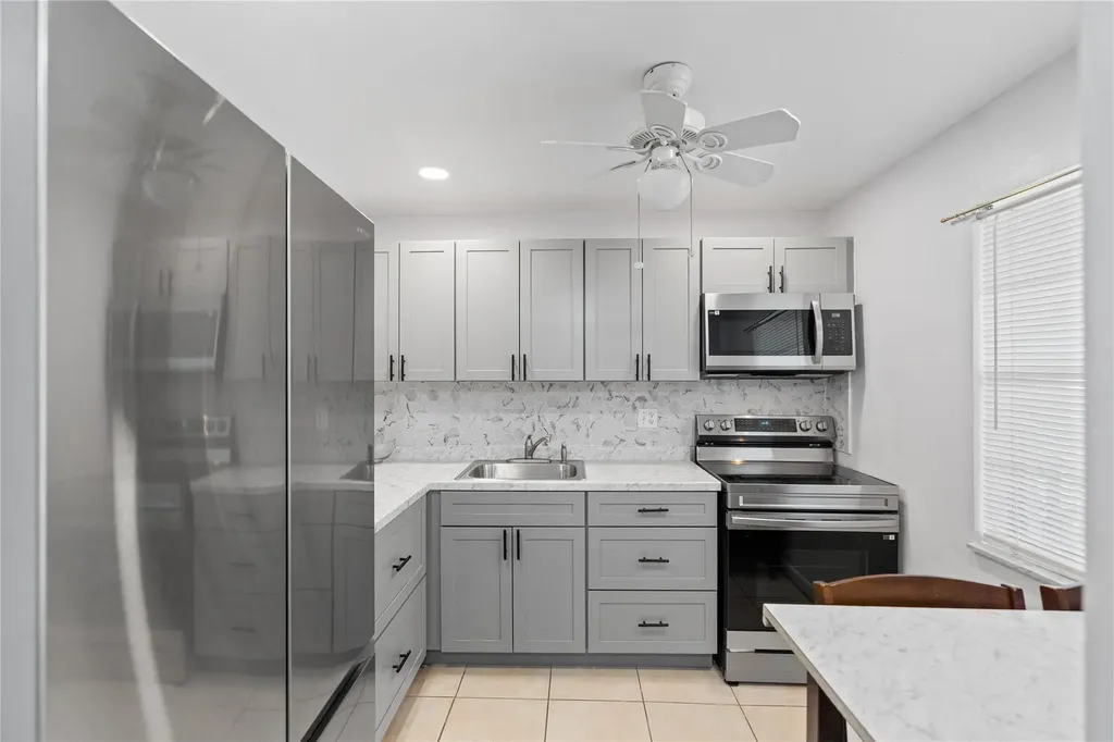1 Abbey Lane Delray Beach FL 33446