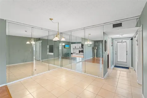 1 Abbey Lane Delray Beach FL 33446