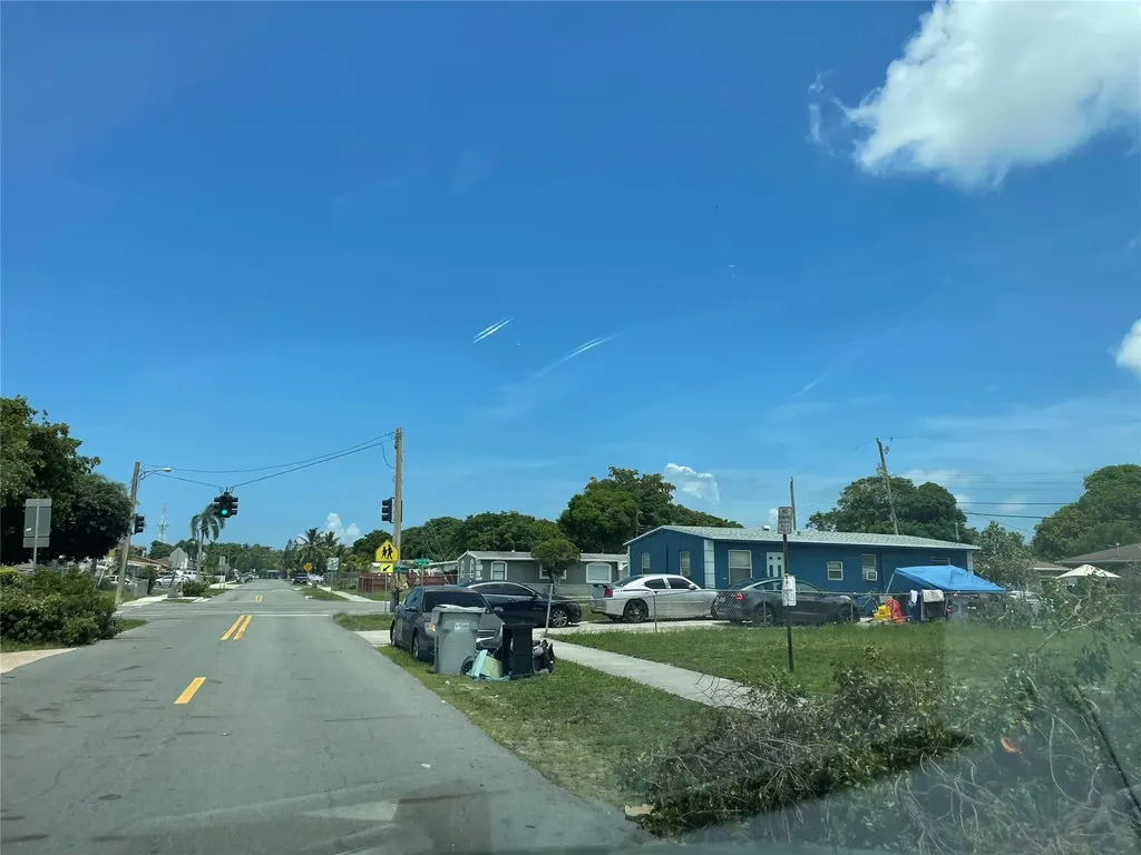 1589 NW 6th Avenue Pompano Beach FL 33060