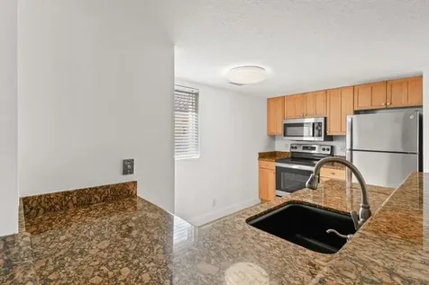 1040 Lake Shore Drive West Palm Beach FL 33403